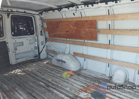 2018 Chevrolet Express 2500 Work Van z USA, uszkodzony, nr VIN 1GCWGAFG9J1906885